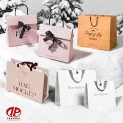 In túi giấy local brand đẹp, đồng bộ nhận diện, dễ ghi dấu ấn