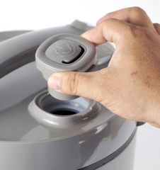 Nồi cơm điện 1718N - 1.8 Lít - Bảo hành 2 năm