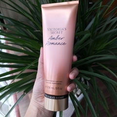 Dưỡng Thể Victoria's Secret Fragrance Lotion Amber Romance 236ml