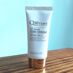 Kem chống nắng dưỡng sáng mịn da Q10 Time UV Shield Sun Cream 50ml