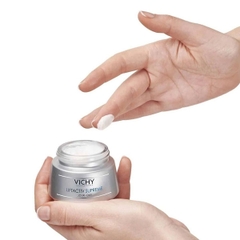 Kem chống lão hoá da ban ngày Vichy Liftactiv Supreme Day Cream 50ml