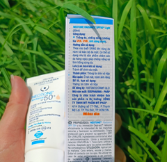 Kem dưỡng trắng da, chống nắng có màu Isis pharma Neotone Radiance Light SPF50+