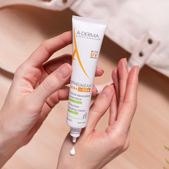 Kem chống nắng dưỡng ẩm, phục hồi cho da nhạy cảm A-Derma Epitheliale A.H Ultra SPF50+ 40ml