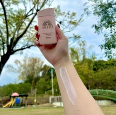 Sữa chống nắng Anessa cho da nhạy cảm và trẻ em Perfect UV Sunscreen Mild Milk 60ml