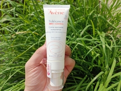 Kem dưỡng phục hồi và làm dịu da nhạy cảm Avene Tolerance Control Soothing Recovery Cream