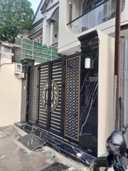 Đơn vị lắp đặt cổng sắt 4 cánh CNC trống đồng họa tiết bông tuyết giá rẻ