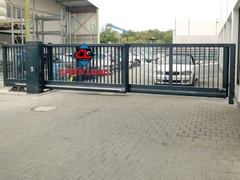 Cửa cổng sắt lùa xếp 2 cánh tự động, lắp đặt nhà phố, Villa, nhà xưởng