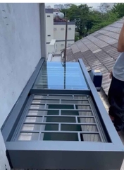 Giếng trời lùa trượt tự động đóng khi có mưa điều khiển từ xa