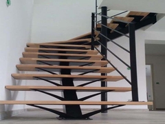 Mẫu cầu thang ốp gỗ thiết kế hiện đại CT 1011