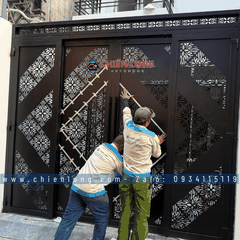 Mẫu Cổng Sắt 4 Cánh CNC Trượt Quay Hiện Đại – Siêu Mượt, Siêu Êm, Đẳng Cấp 2025