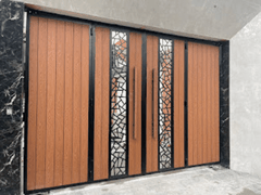 Mẫu cổng 4 cánh ốp lam nhựa gỗ cao cấp ngoài trời ASA