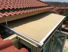 Rèm vải che nắng Skylight trên mái kính cường lực giếng trời chống nắng 100%