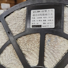 Led ziczac Lixin 12V42D công suất cao, cuộn dài 100m.
