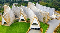 TOUR TRỌN GÓI MIỀN TRUNG | 7 NGÀY 6 ĐÊM