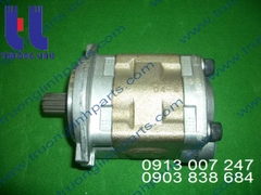 Bơm thủy lực xe cẩu, KATO, KR45H-3