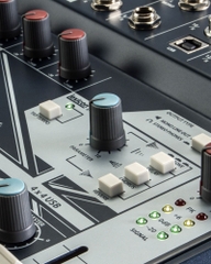 Notepad-12FX Soundcraft Mixer Analog