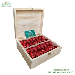 Trà Sen Ngọc Tỉnh Liên 300gram - Hộp Gỗ Thông