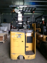 Komatsu 1.5 tấn, nâng 3 m