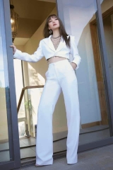 Set áo quần kiểu áo vest croptop phối quần ống suông