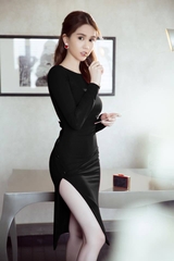 Đầm ôm body kiểu tay dài hở lưng phối nút  (Đen)