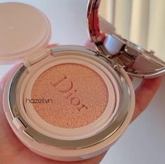 Phấn nước DIOR Capture Dream Skin Moist & Perfect Cushion SPF 50 - PA+++ 15g - Tặng kèm 1 lõi thay thế