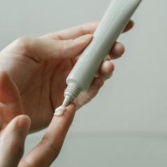 Kem dưỡng da mắt Dear, Klairs Fundamental Nourishing Eye Butter 20g - HNK