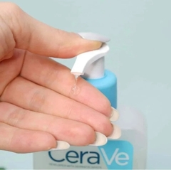 Sữa rửa mặt CeraVe Renewing SA Cleanser