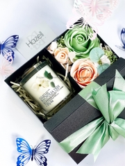 Nến thơm Bath & Body Works Scented Signature Candle 227g (1 bấc)