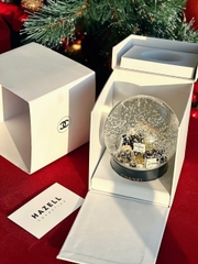 Quả cầu tuyết Chanel