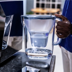 Bình lọc nước Brita Style Essential XL 3.6L (có sẵn 1 lõi lọc Maxtra Pro 150L)