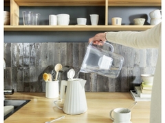 Bình lọc nước Brita Style Eco Sea Green 2.4L (có sẵn 3 lõi Maxtra Pro 150L)