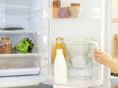 Bình lọc nước Brita Style Eco Sea Green 2.4L (có sẵn 3 lõi Maxtra Pro 150L)