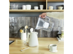 Bình lọc nước Brita Style Essential XL 3.6L (có sẵn 1 lõi lọc Maxtra Pro 150L)