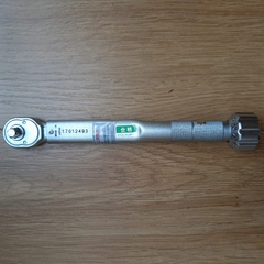 Thanh vặn có lực