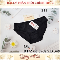 Quần lót nữ Cosy HCE 211 trơn lưng cao vừa.