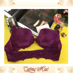 Áo lót nữ Locust A047 ren cài trước.