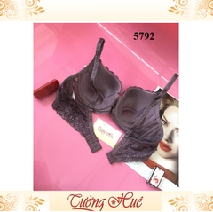 Áo lót nữ Đài Loan Iway 5792-1 ren mút mỏng lưng bản to 2 móc cài