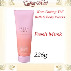 Kem Dưỡng Thể Bath & Body Works Ultimate Hydration Body Cream - 226g ( Có sự chọn lựa)