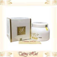 Kem dưỡng trắng toàn thân Mềm A Cosmetics Protect Whitening Body Cream - 250g