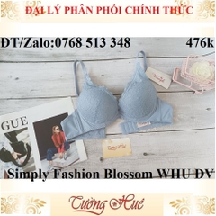 Áo lót nữ Triumph Simply Fashion Blossom WHU DV nâng ren xẻ V sâu.