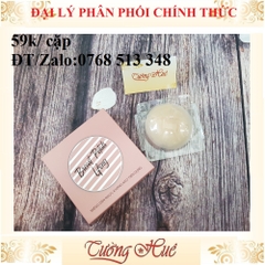 Dán ngực Breast Petals Lifeng silicone không keo tiện dụng.