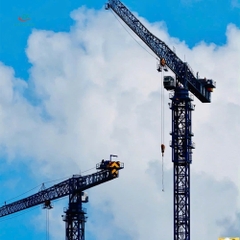 CẨU THÁP ZOOMLION 12 TẤN