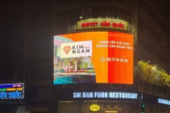 MÀN HÌNH LED P5 LẮP CONG 3D TẠI CHỢ LỚN QUẬN 5 THÀNH PHỐ HỒ CHÍ MINH