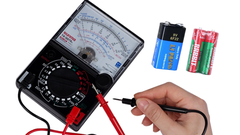Combo Đồng Hồ Kim Samwa YX-360TRn Kèm Pin ( 1 Pin 9V + 2 Pin con thỏ AA)