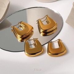 Bông tai Thép Titan không gỉ dạng vuông TT143