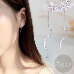 BÔNG TAI HOA 5 CÁNH BẠC B49