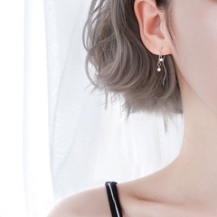 BÔNG TAI BẠC HẠT VUÔNG B50