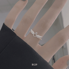 Nhẫn đính đá hình cánh thiên thân B129