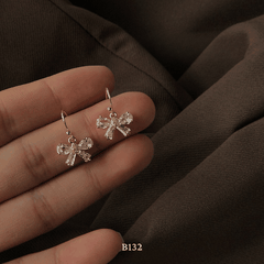Bông tai đính đá hình nơ B132