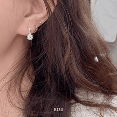 Bông tai đính đá hình vuông dáng mini B133
